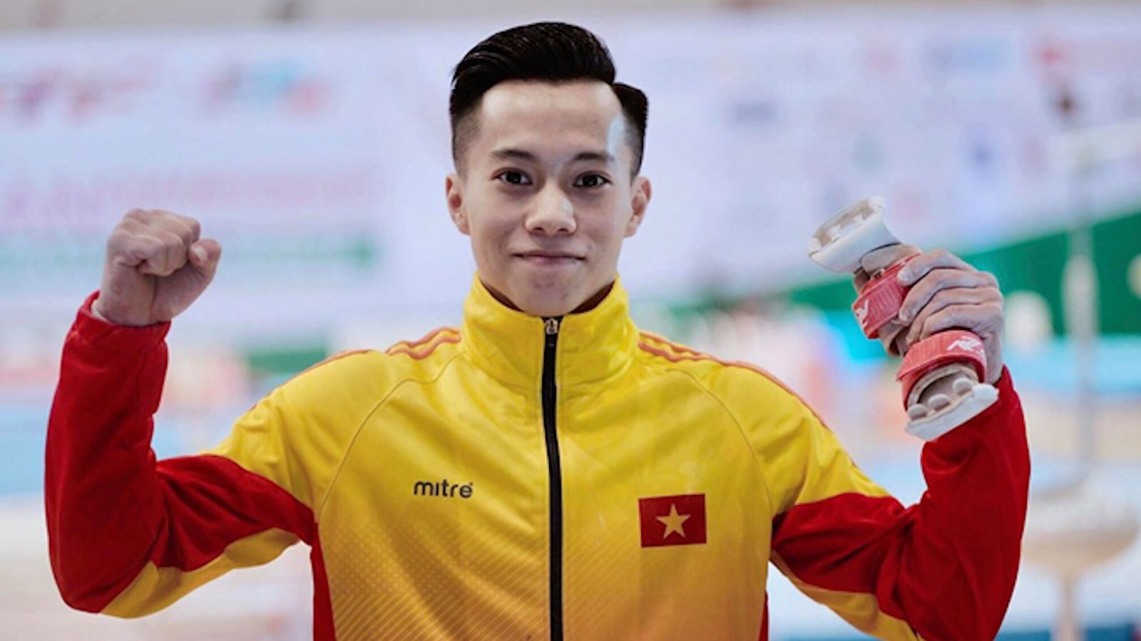 "Hot boy" TDDC Lê Thanh Tùng được lợi gì khi dịch COVID 19 bùng phát trở lại