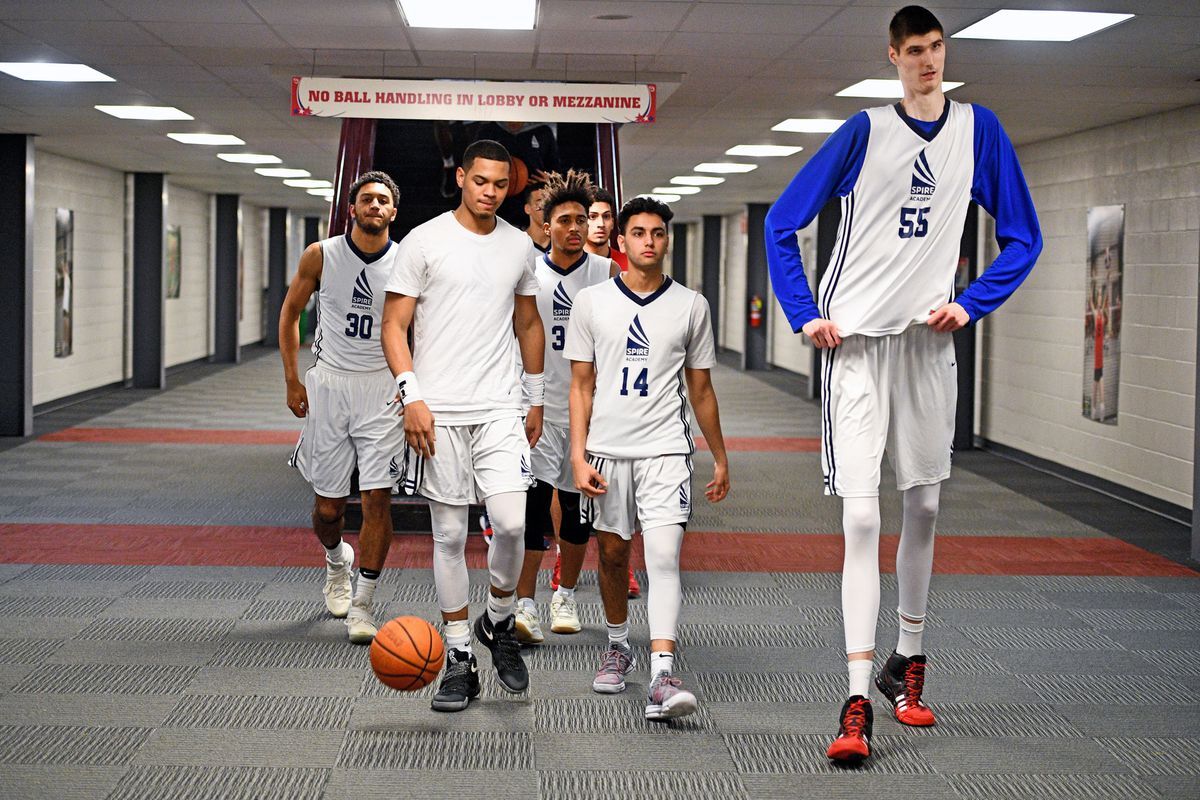 5 tài năng bóng rổ tuổi teen cao nhất thế giới: Tacko Fall cũng thua