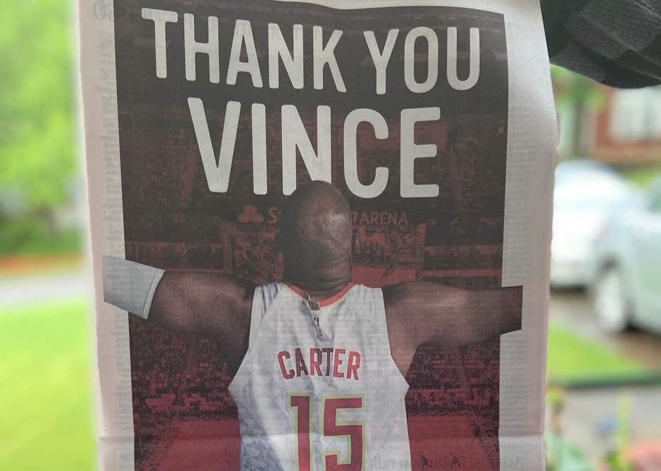 Ông chủ Atlanta Hawks mua nguyên một trang báo để tri ân Vince Carter