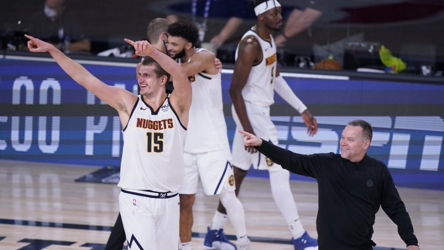 Denver Nuggets lội ngược dòng lịch sử, tiễn LA Clippers về nhà