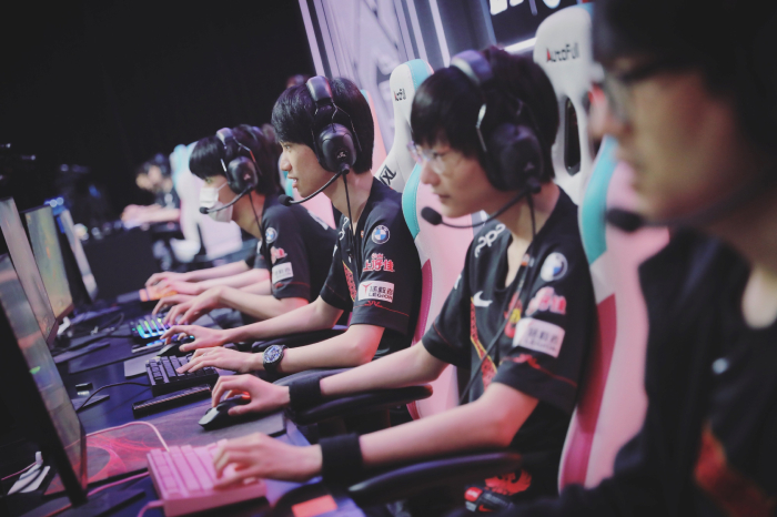 Kết quả LPL Mùa Hè 2020 hôm nay 25/7: FPX tiếp tục hi vọng Playoffs