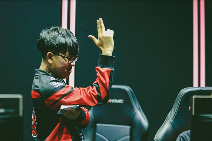 Tin chuyển nhượng LMHT 20/5: Naul tới Team Flash?