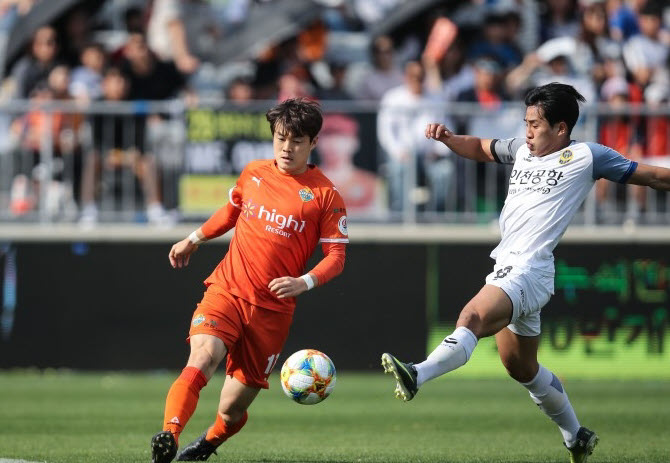 Nhận định Incheon United vs Gangwon FC, 17h30 ngày 05/06