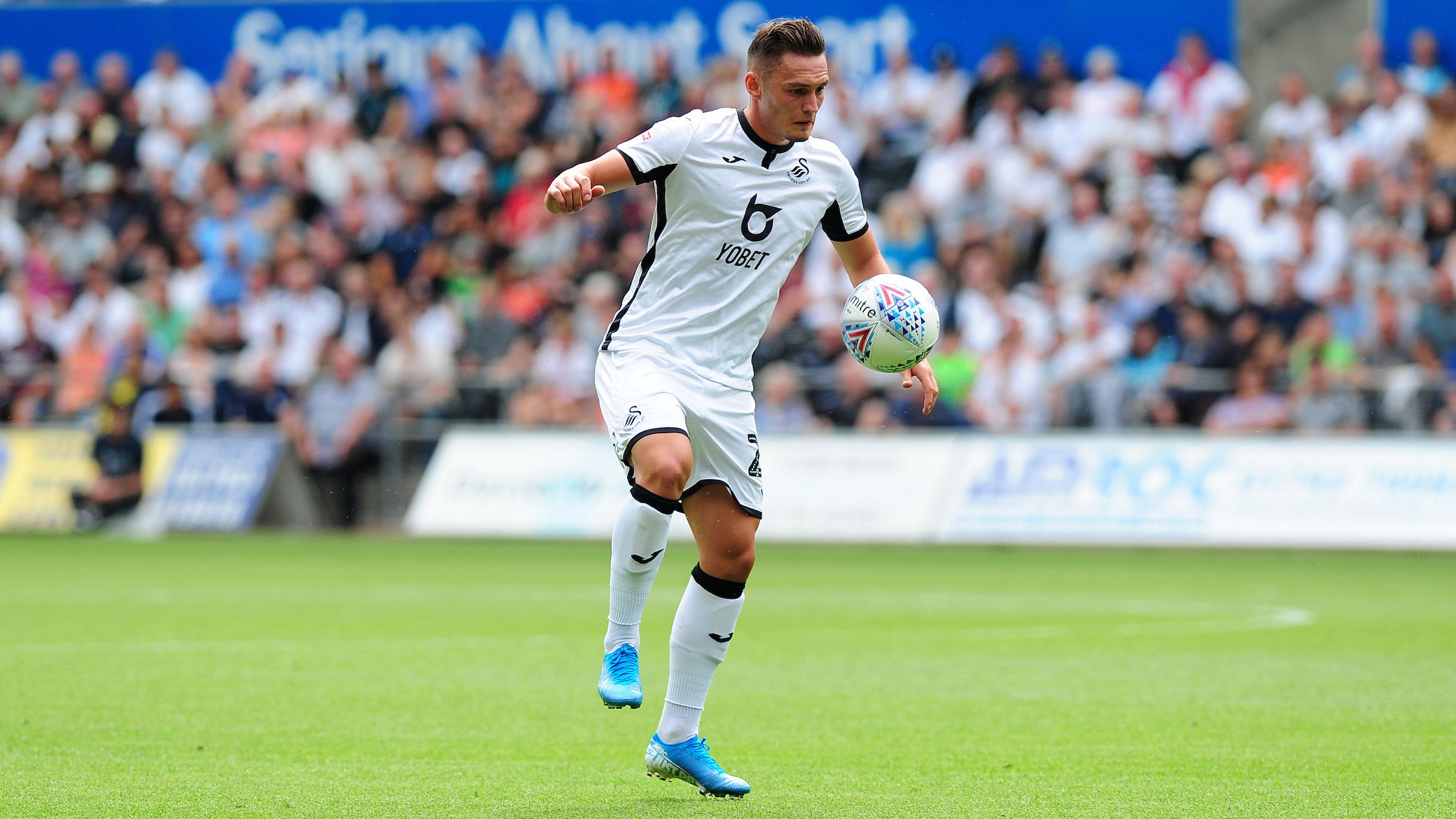 Kết quả Swansea City vs Birmingham City (3-0): Thiên nga đen áp sát ngôi đầu Kết quả Swansea City vs Birmingham City (3-0): Thiên nga đen áp sát ngôi đầu