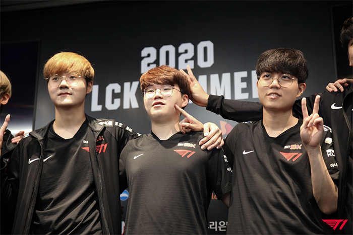 Kết quả LCK Mùa Hè 2020 hôm nay 2/8: T1 thắng lớn, Faker vẫn vắng mặt