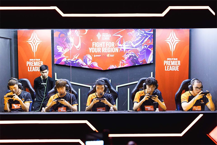 Team Flash Liên Quân có bị ảnh hưởng sau scandal cá độ của Phương Top?