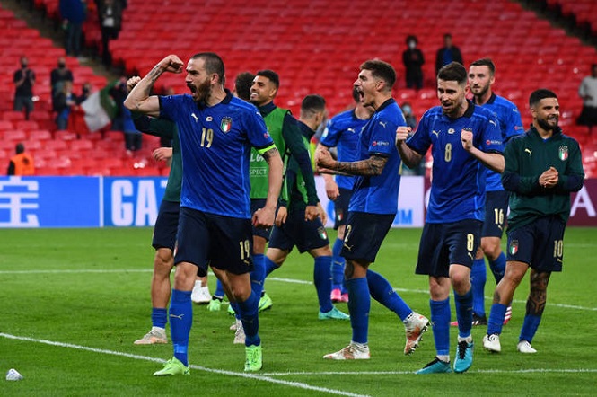 Tuyển Italia v&agrave; những chuỗi bất bại d&agrave;i nhất lịch sử tr&ecirc;n thế giới