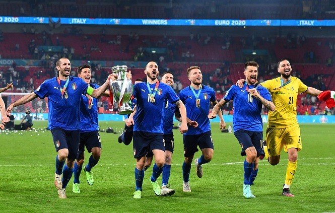 Italia bay cao trên bảng xếp hạng FIFA nhờ vô địch EURO 2021 Italia bay cao trên bảng xếp hạng FIFA nhờ vô địch EURO 2021