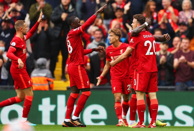 Đội hình Burnley gặp Liverpool với số áo hiếm hoi sau 22 năm