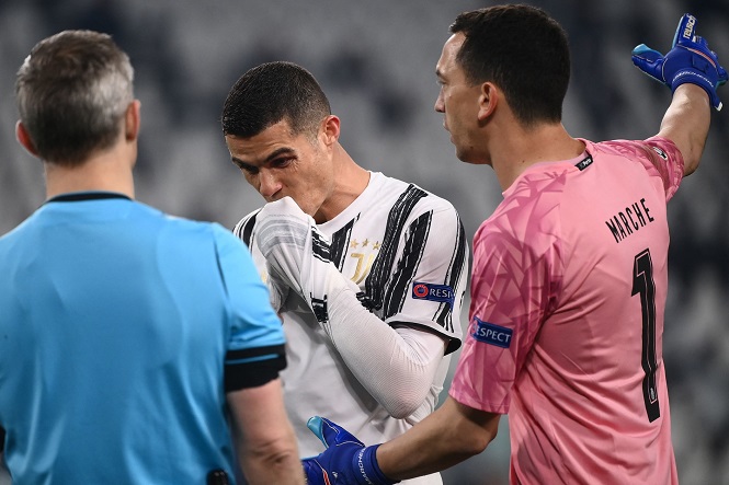 Ronaldo chịu kết cục buồn ở Champions League 3 năm liên tiếp Ronaldo chịu kết cục buồn ở Champions League 3 năm liên tiếp