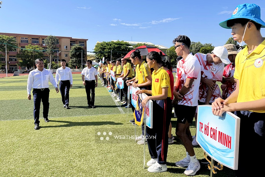 Giải điền kinh trẻ quốc gia 2023 khai mạc dưới nắng gắt tại Đà Nẵng