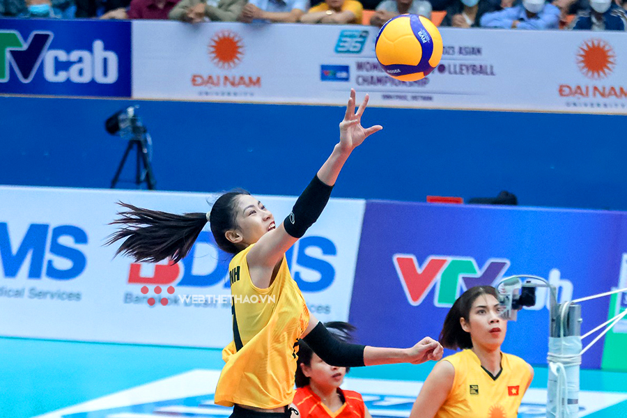 HLV Nguyễn Tuấn Kiệt n&oacute;i về Kiều Trinh sau trận mở m&agrave;n giải b&oacute;ng chuyền AVC Club 2023
