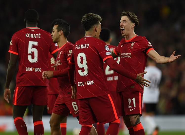 Liverpool v&agrave;o b&aacute;n kết v&agrave; tạo dấu mốc ghi b&agrave;n ở Champions League