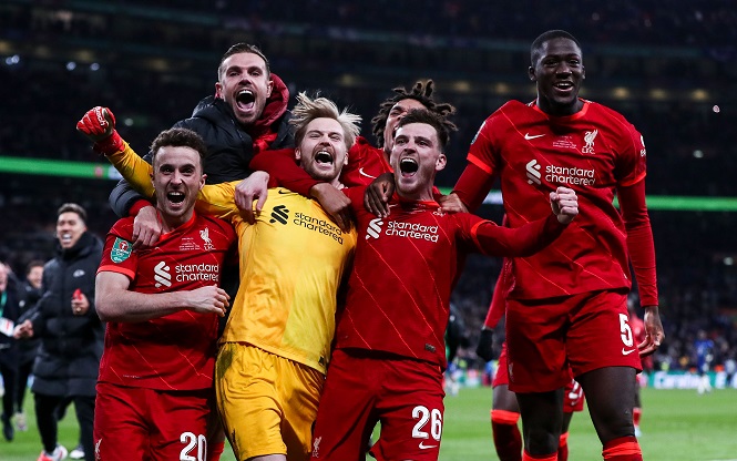 Bí mật về thủ môn trẻ Kelleher giúp Liverpool vô địch Carabao Cup