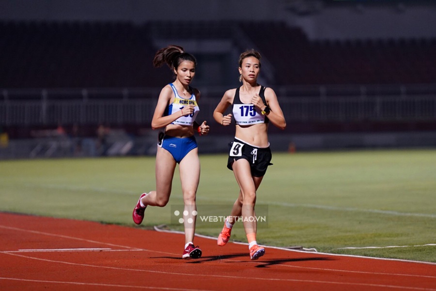 Cô gái bị tước HCB SEA Games 31 vì giày chạy trở lại đường đua chuyên nghiệp