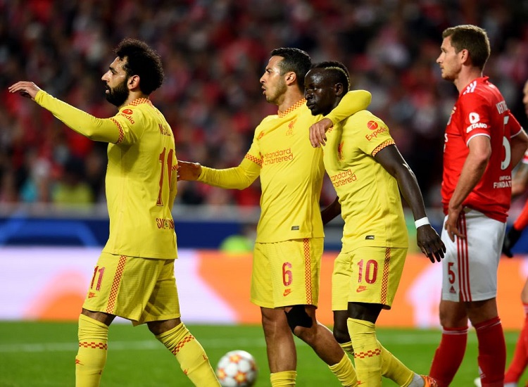 Liverpool ăn mừng ở Champions League bằng kỷ lục thắng liên tiếp