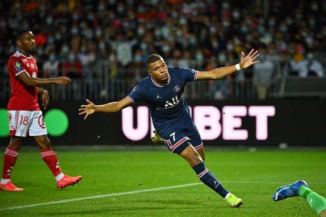 8 cầu thủ PSG đã ghi bàn kể từ khi Messi đến Paris