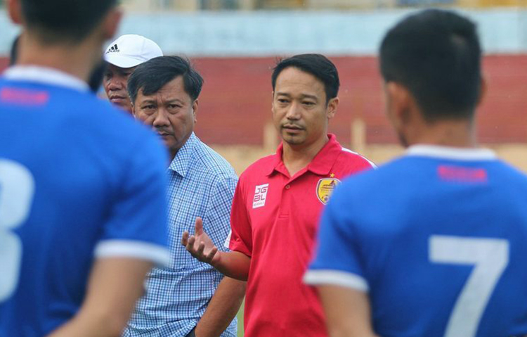 HLV Vũ Hồng Việt và áp lực “ghế nóng” tại Quảng Nam