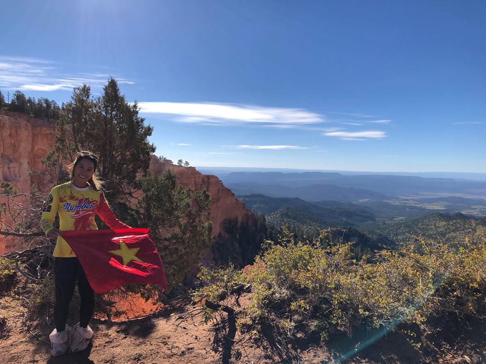 Cô gái nghiện sa mạc chinh phục 273km Grand Canyon - Ảnh 5. Cô gái nghiện sa mạc chinh phục 273km Grand Canyon - Ảnh 5.