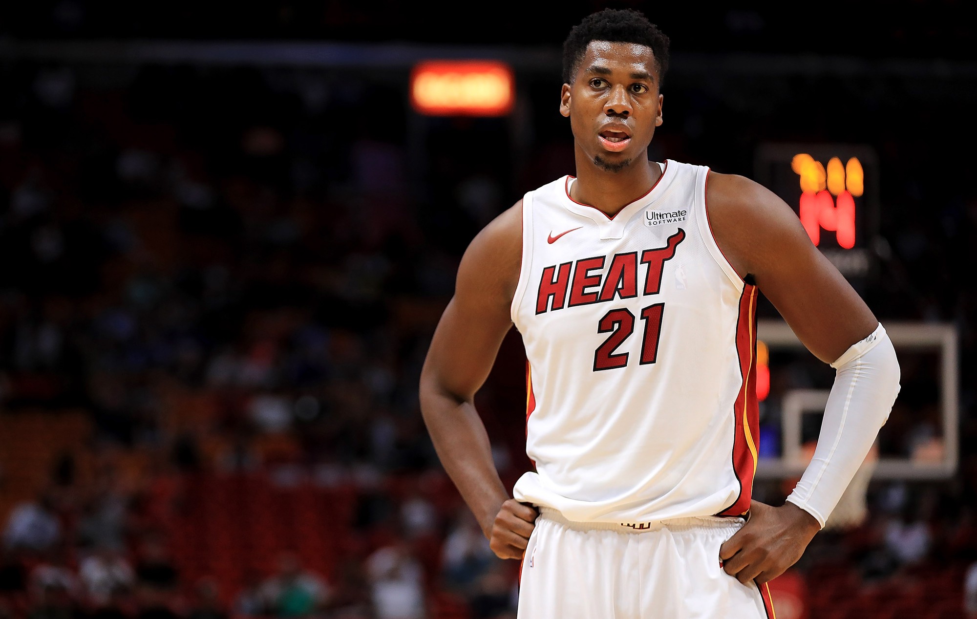 NBA 2018-19: Miami Heat và lời ca đợi chờ là hạnh phúc - Ảnh 2. NBA 2018-19: Miami Heat và lời ca đợi chờ là hạnh phúc - Ảnh 2.