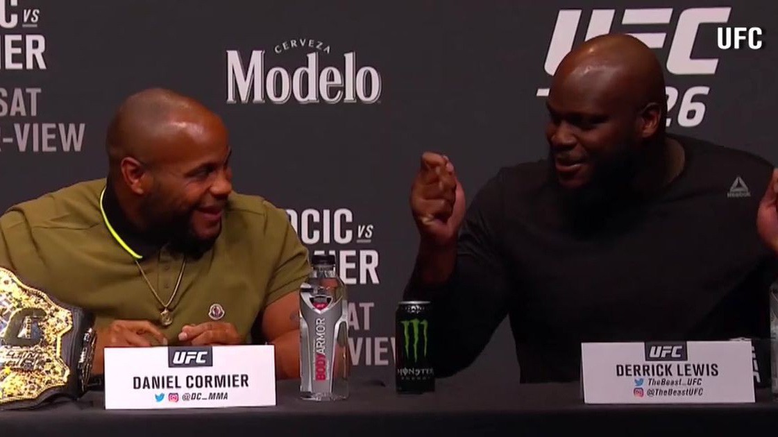 Trận tranh đai hạng Heavyweight giữa Derrick Lewis và Daniel Cormier sẽ diễn ra ngay tháng sau