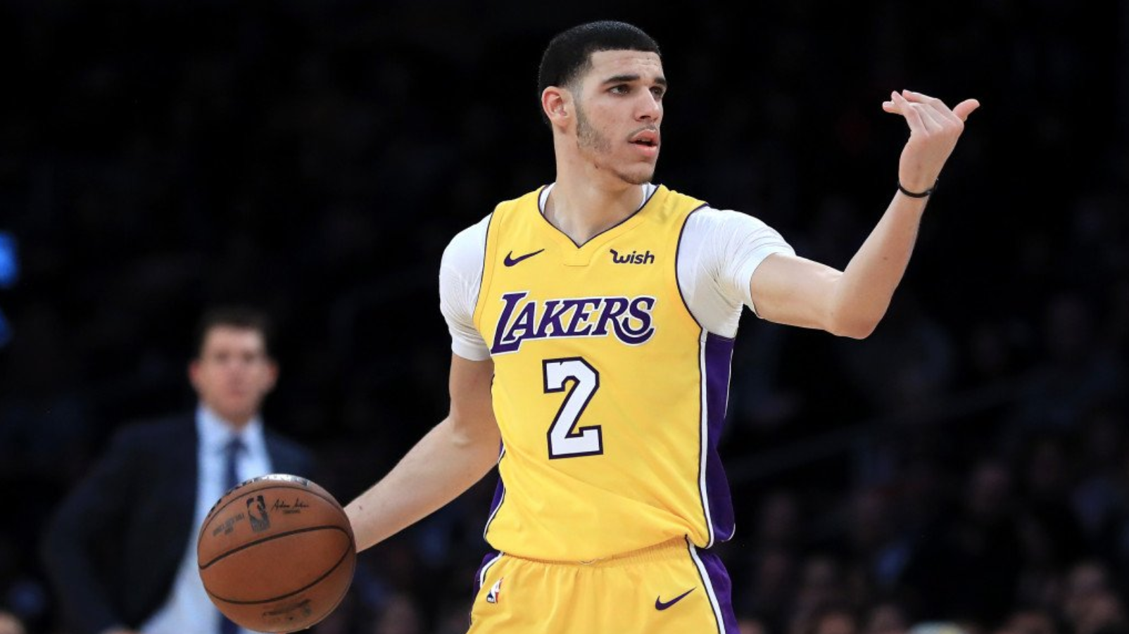 Cuối cùng thì LeBron James và Lonzo Ball sẽ cùng nhau ra sân lần đầu tiên cho Los Angeles Lakers