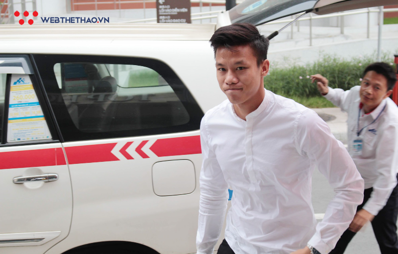 HLV Park Hang Seo, thủ môn Văn Lâm hội quân cùng đội tuyển Việt Nam chiều 11/10 - Ảnh 1. HLV Park Hang Seo, thủ môn Văn Lâm hội quân cùng đội tuyển Việt Nam chiều 11/10 - Ảnh 1.
