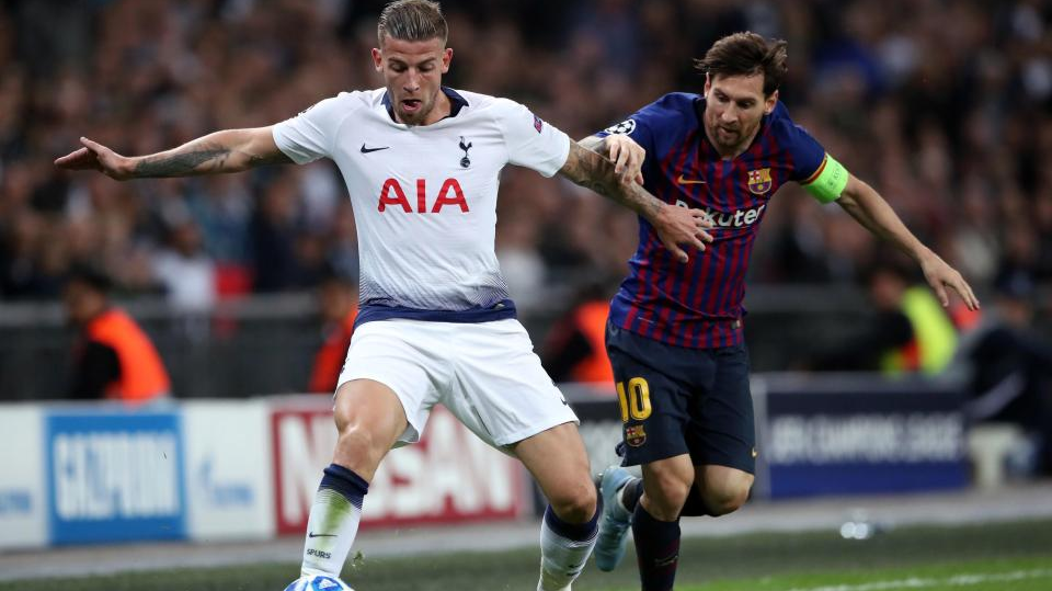 MU vẫn còn hi vọng giành trung vệ trụ cột của Tottenham