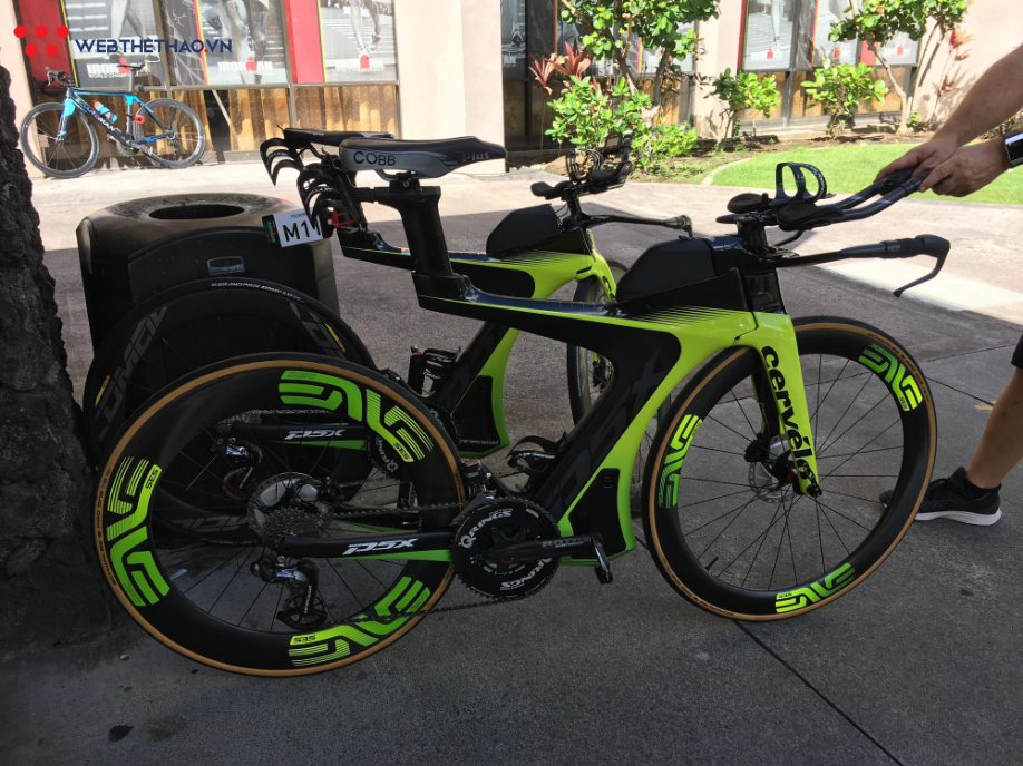 Chiêm ngưỡng các mẫu siêu xe đạp đắt nhất thế giới ở giải VĐTG Ironman Kona 2018 - Ảnh 9. Chiêm ngưỡng các mẫu siêu xe đạp đắt nhất thế giới ở giải VĐTG Ironman Kona 2018 - Ảnh 9.