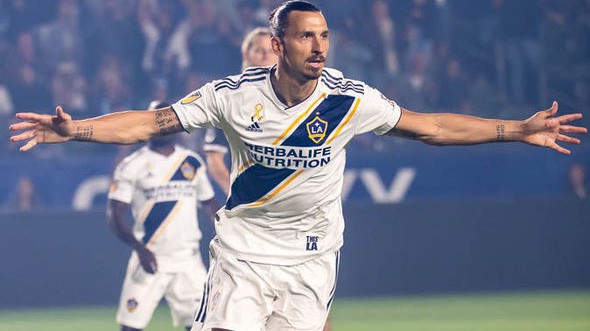 Ibrahimovic bóng gió ý định tái hợp Mourinho