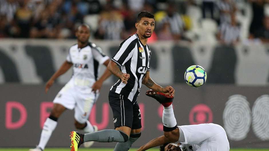 Nhận định tỷ lệ cược kèo bóng đá tài xỉu trận Ceara vs Botafogo