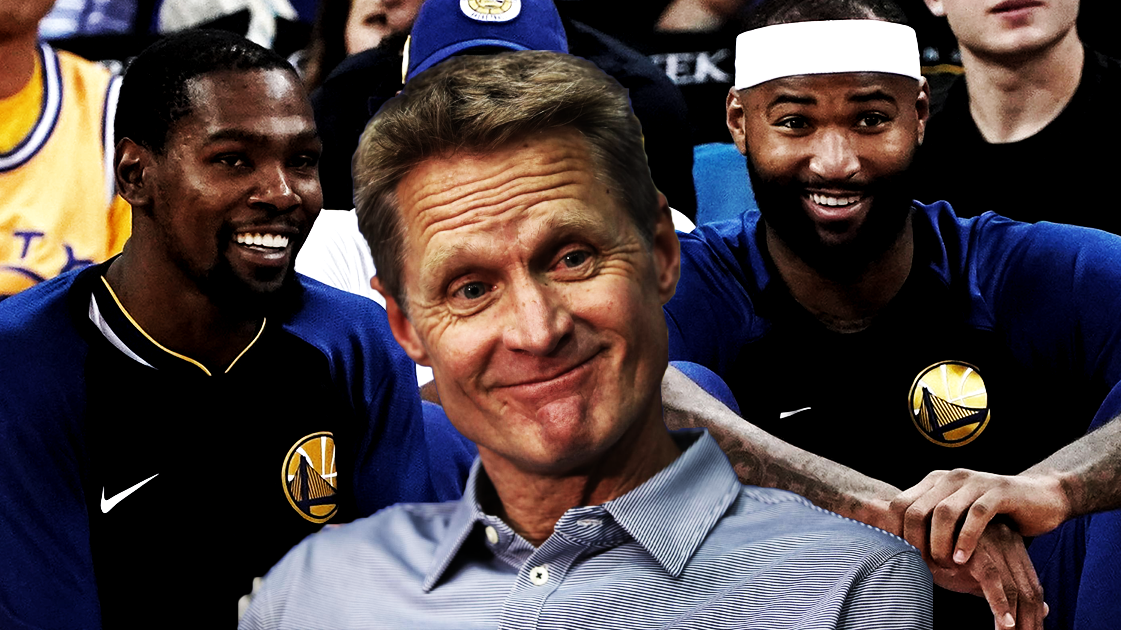 Nói về độ lầy thì không ai bằng thầy trò Warriors, LeBron James muốn ngồi ngoài mà cũng bị bắt vào sân