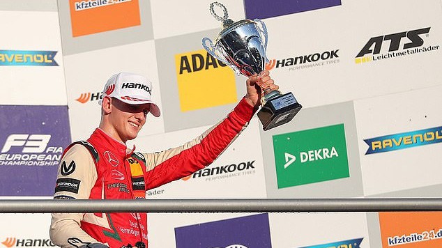 Michael Schumacher - Hổ phụ không sinh khuyển tử