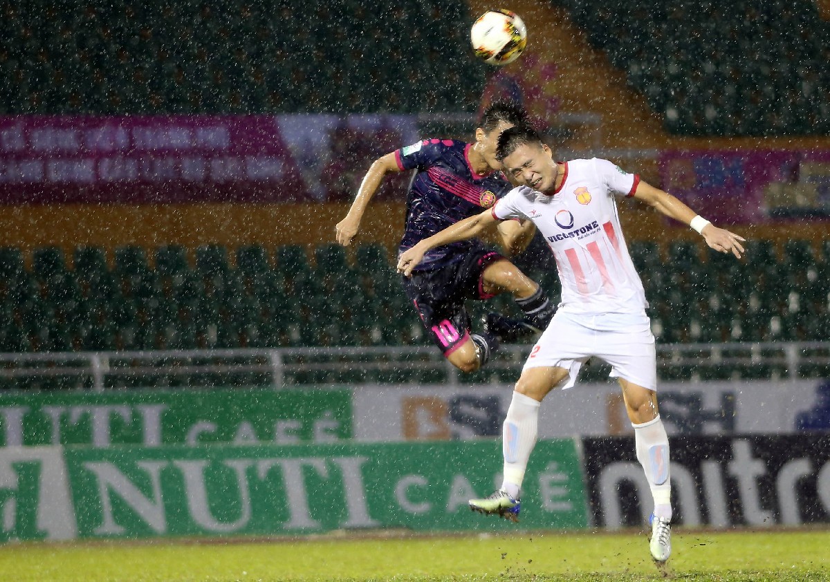 Đinh Viết Tú: Không được dự AFF Cup 2018 nhưng cánh cửa ĐTQG vẫn chưa khép với tôi - Ảnh 1.