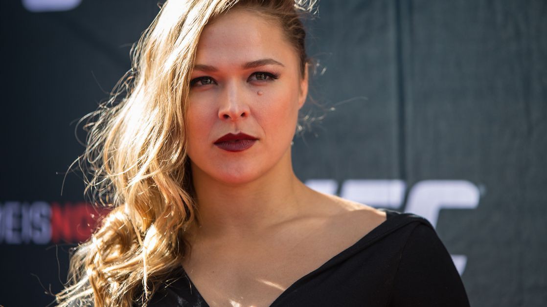 Ronda nhắn Conor: Không cần thiết phải ăn cơm tù để quảng bá một trận đấu!