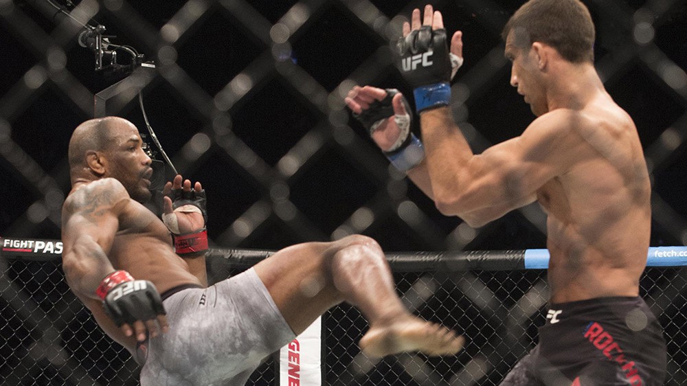 Luke Rockhold thách đấu Yoel Romero ở Light Heavyweight UFC