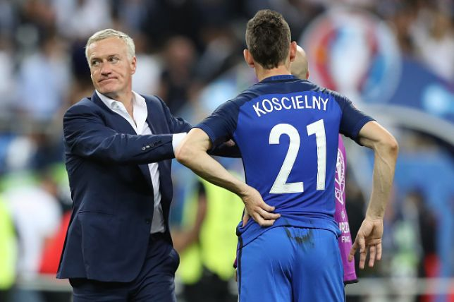 Koscielny chia tay ĐT Pháp, oán trách Deschamp và đồng đội ngoảnh mặt khi khó khăn - Ảnh 1.