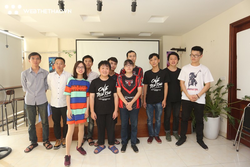 Trực tiếp View party cổ vũ Phong Vũ Buffalo tranh tài tại CKTG 2018 - Ảnh 4. Trực tiếp View party cổ vũ Phong Vũ Buffalo tranh tài tại CKTG 2018 - Ảnh 4.