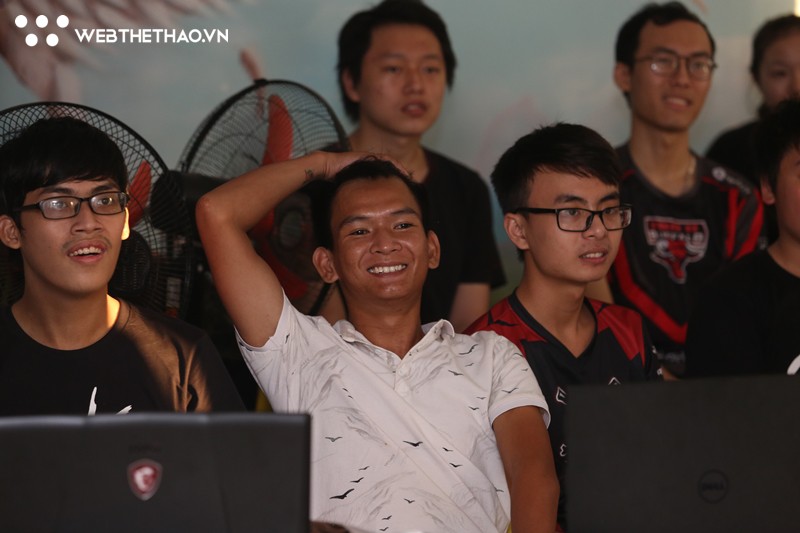 Trực tiếp View party cổ vũ Phong Vũ Buffalo tranh tài tại CKTG 2018 - Ảnh 10. Trực tiếp View party cổ vũ Phong Vũ Buffalo tranh tài tại CKTG 2018 - Ảnh 10.
