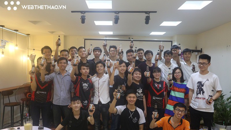 Trực tiếp View party cổ vũ Phong Vũ Buffalo tranh tài tại CKTG 2018