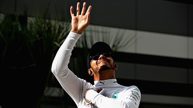 Hamilton ra sáng kiến cho F1 hấp dẫn hơn
