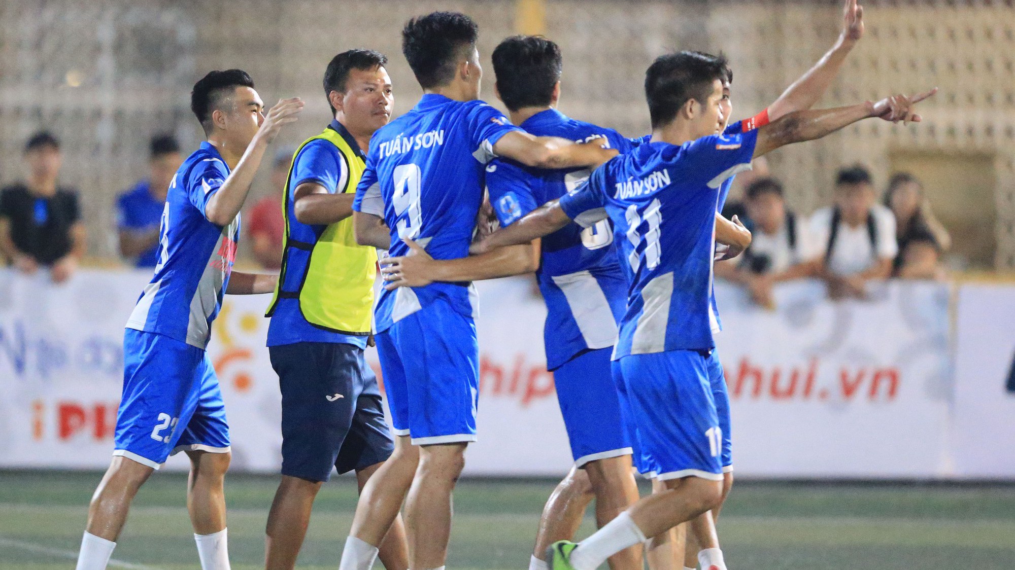 Tuấn Sơn FC ở HPL-S6: Đừng nghĩ tân binh mà... bắt nạt