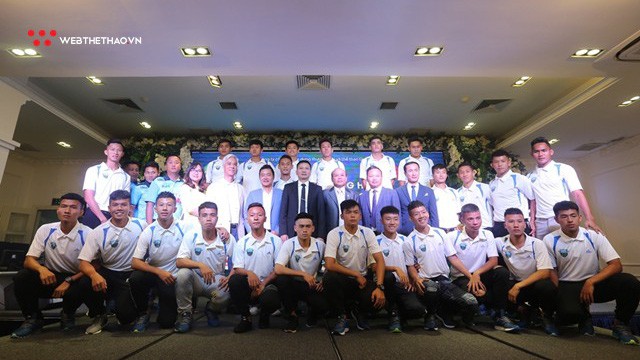 Sơn "công chúa" chính thức trở lại sân cỏ với một vai trò vô cùng đặc biệt