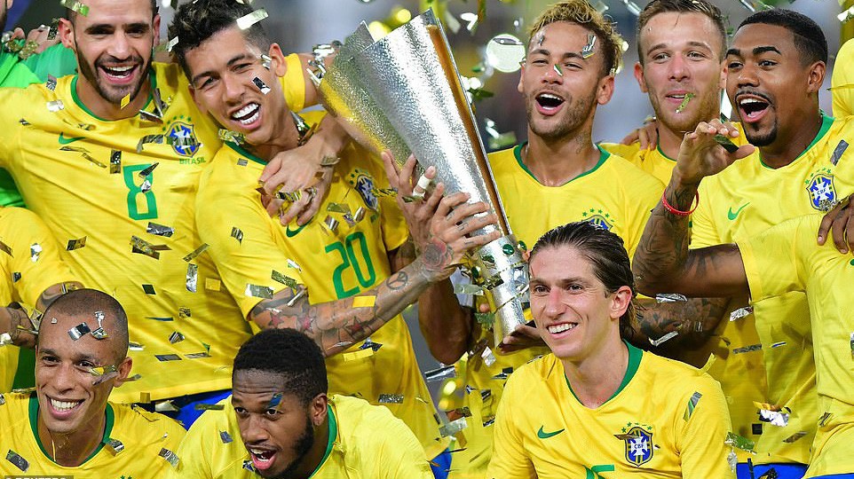 Neymar vượt mặt Pele và những điểm nhấn khi Brazil hạ gục Argentina