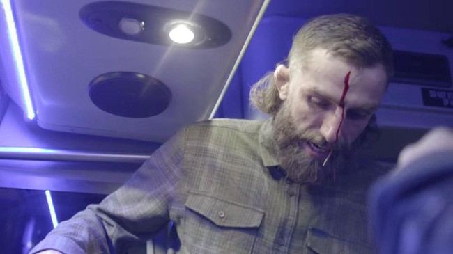Gia đình Michael Chiesa bị fan McGregor quấy rối