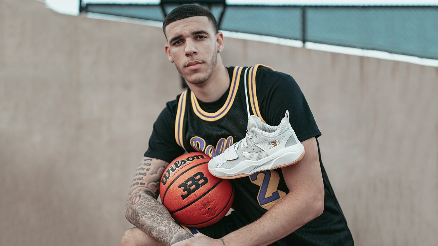 Lonzo Ball chính thức có mẫu BBB ZO2 thứ hai: Đẹp hơn, xịn hơn và quan trọng là rẻ hơn