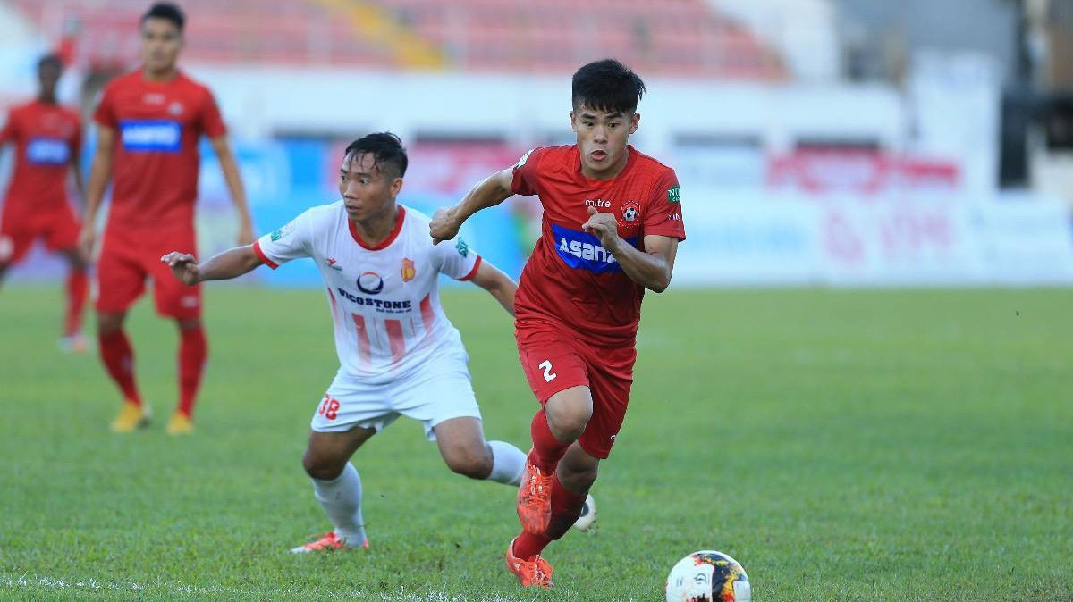 Cầu thủ bị "chặt chém" nhiều nhất V.League cập bến cựu vương Quảng Nam