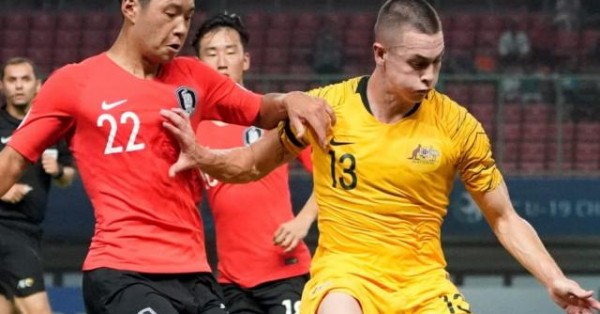 U19 Việt Nam vẫn sáng cửa đi tiếp khi Hàn Quốc và Australia cầm chân nhau