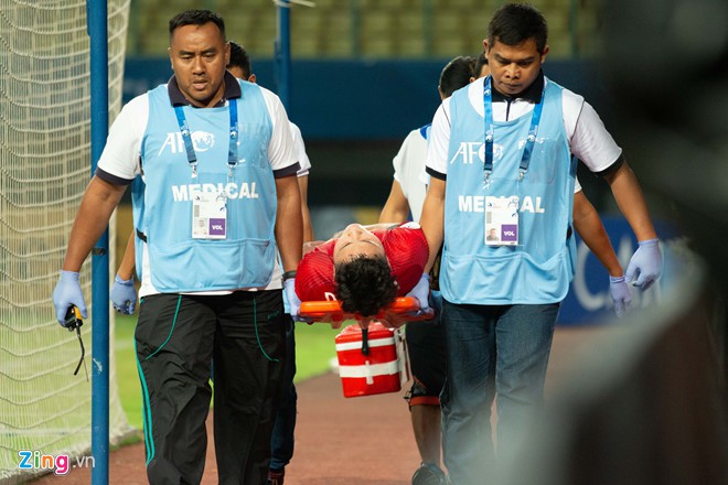 Đội trưởng U19 Việt Nam nhập viện sau trận thua U19 Jordan - Ảnh 2. Đội trưởng U19 Việt Nam nhập viện sau trận thua U19 Jordan - Ảnh 2.