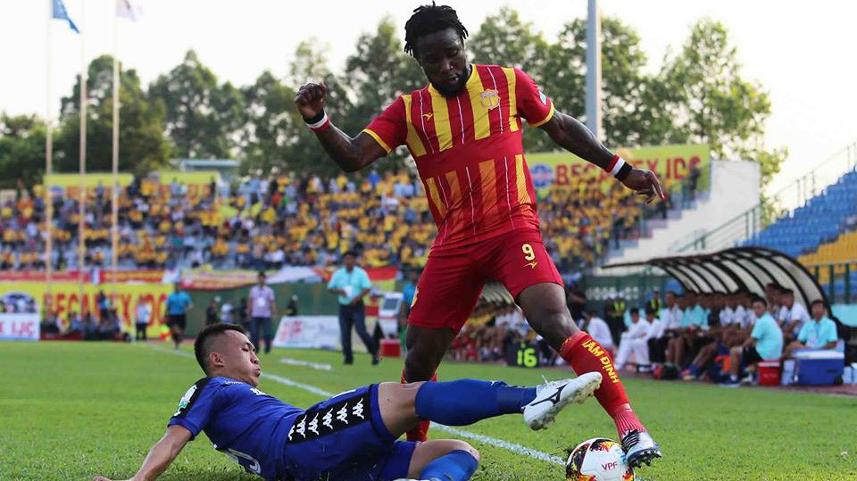 Trực tiếp V.League 2018 Vòng 25: Nam Định FC - Becamex Bình Dương